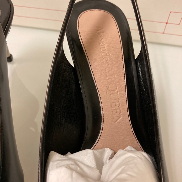 Alexander McQueen Studded Toe Pumps - Picture 6 of 12